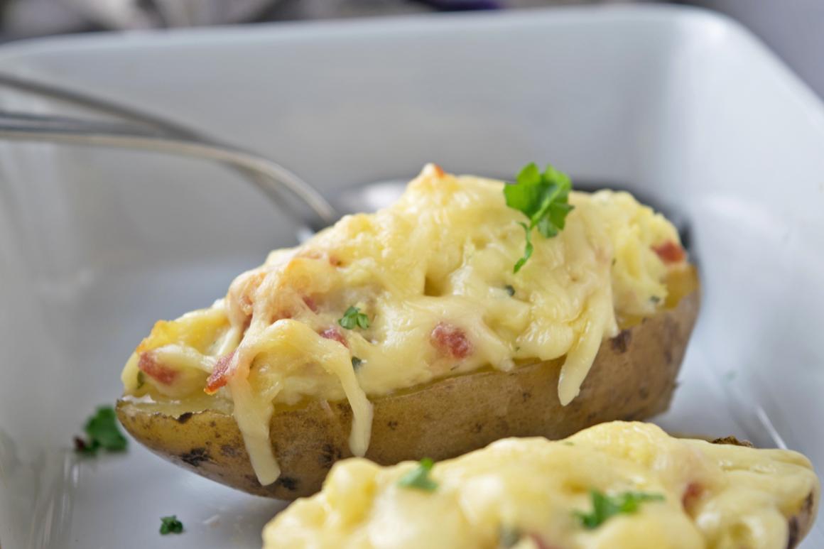 Ofenkartoffeln mit Resten-Füllung