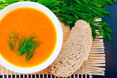 Kürbiscremesuppe mit Dill