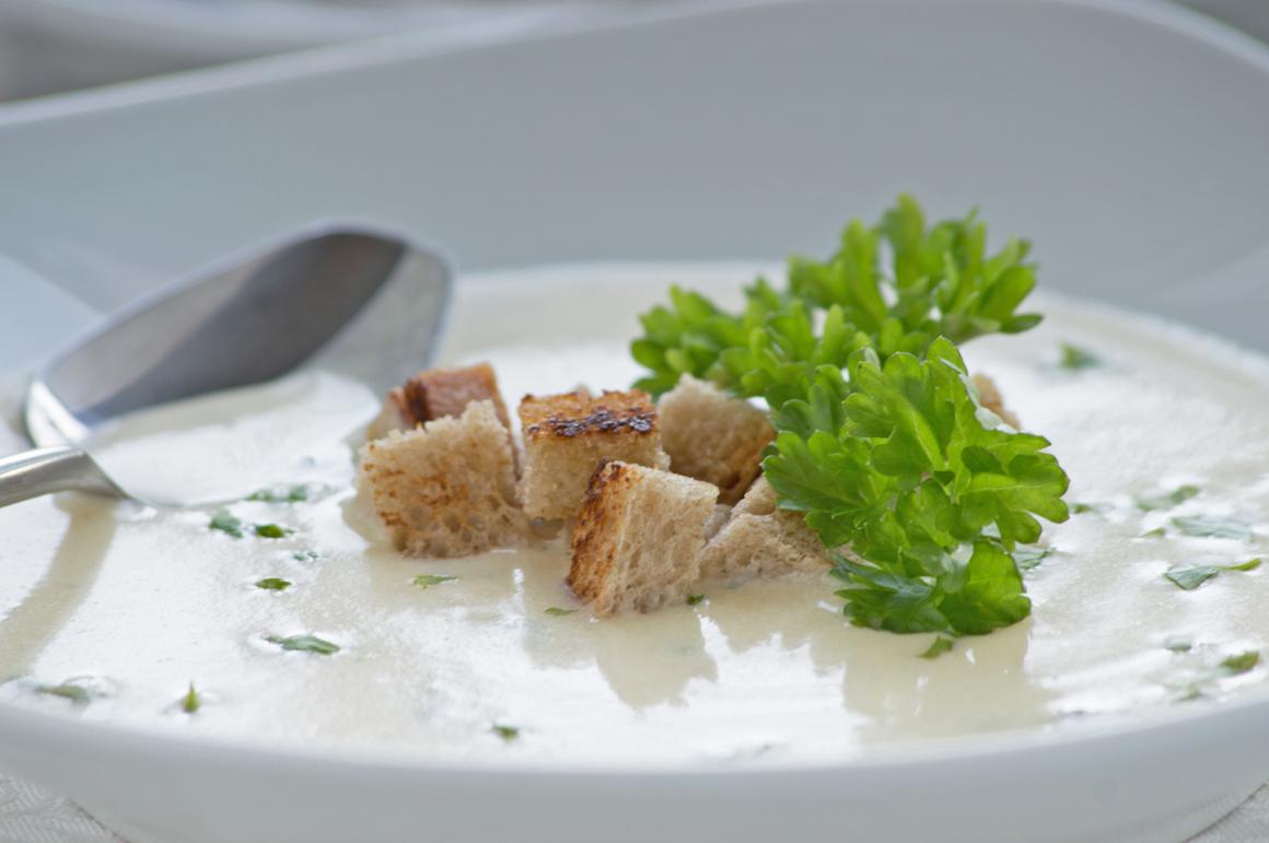 Weissweinsuppe