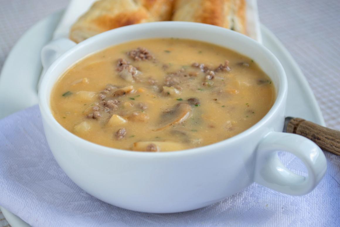 Hackfleisch-Gemüse-Suppe