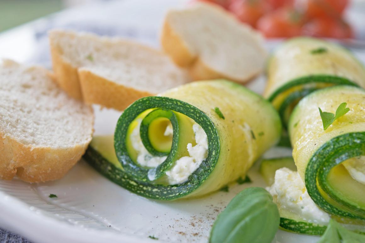 Zucchetti-Feta-Häppchen