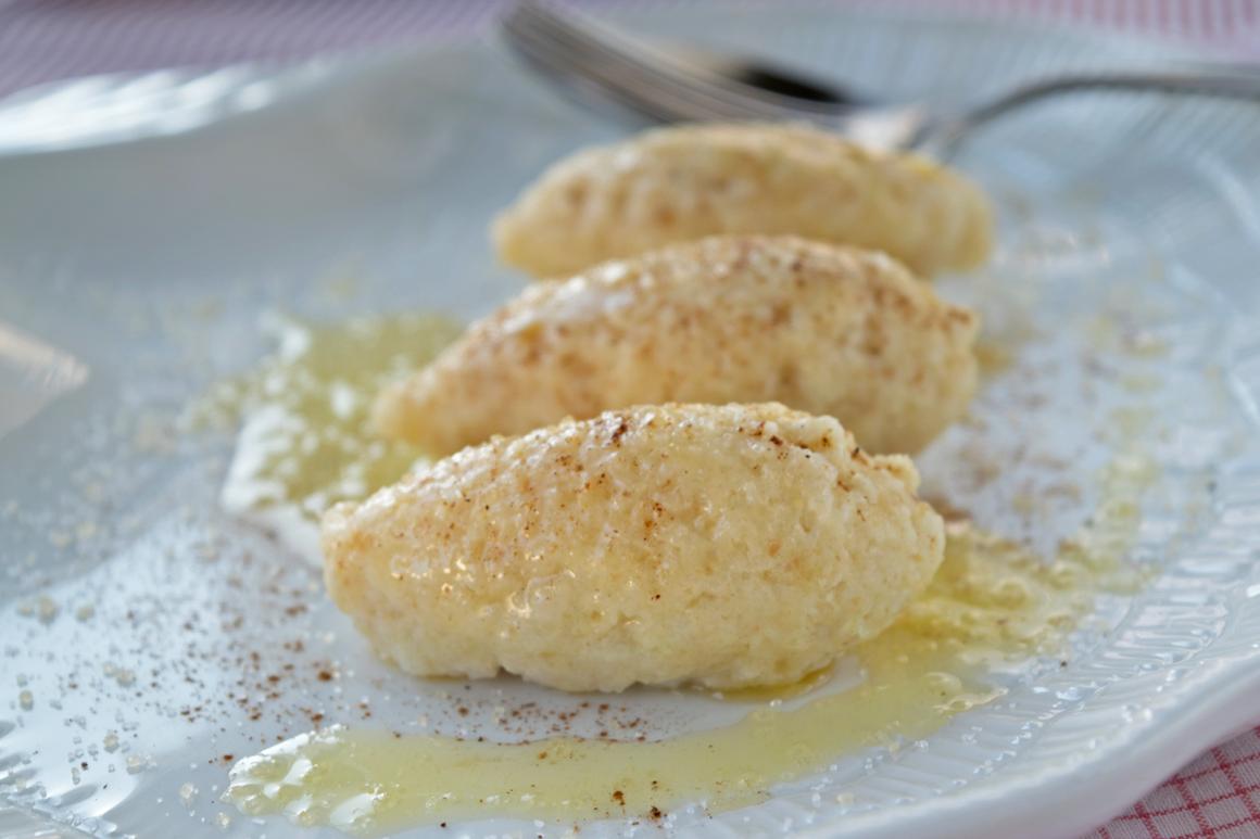 Süsse Zuckernockerl