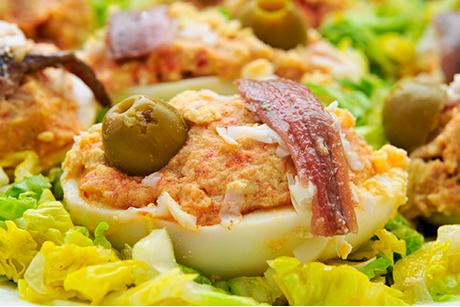Gefüllte Eier mit Mayonnaise