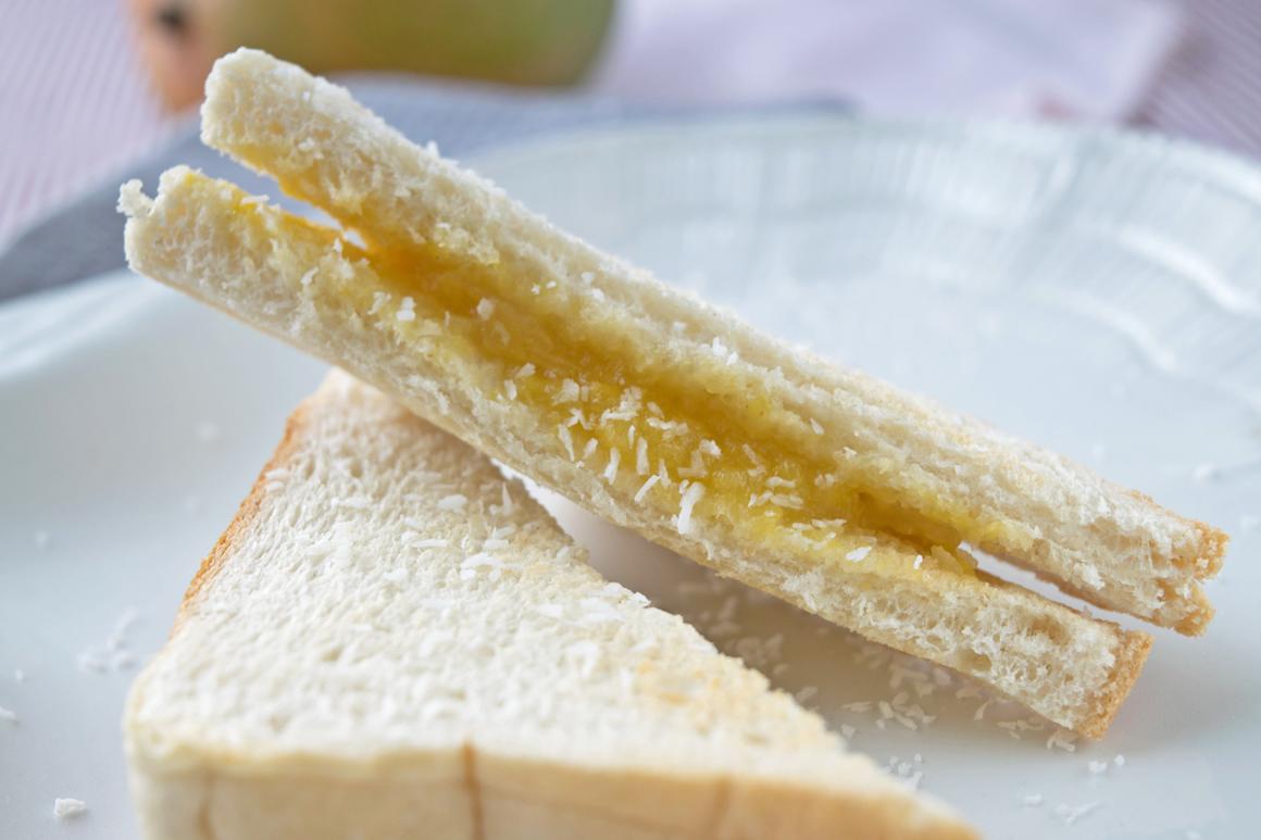 Kokos-Mango-Sandwich