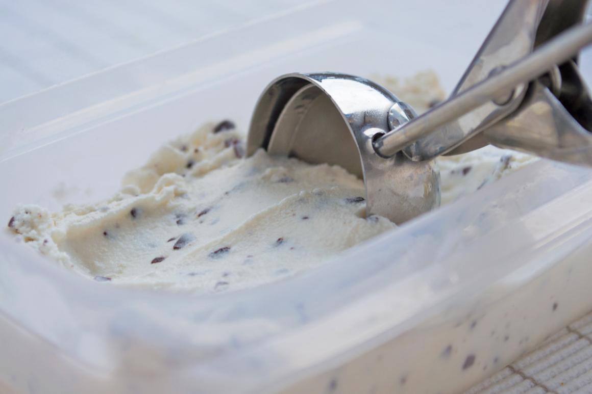 Stracciatella-Eis