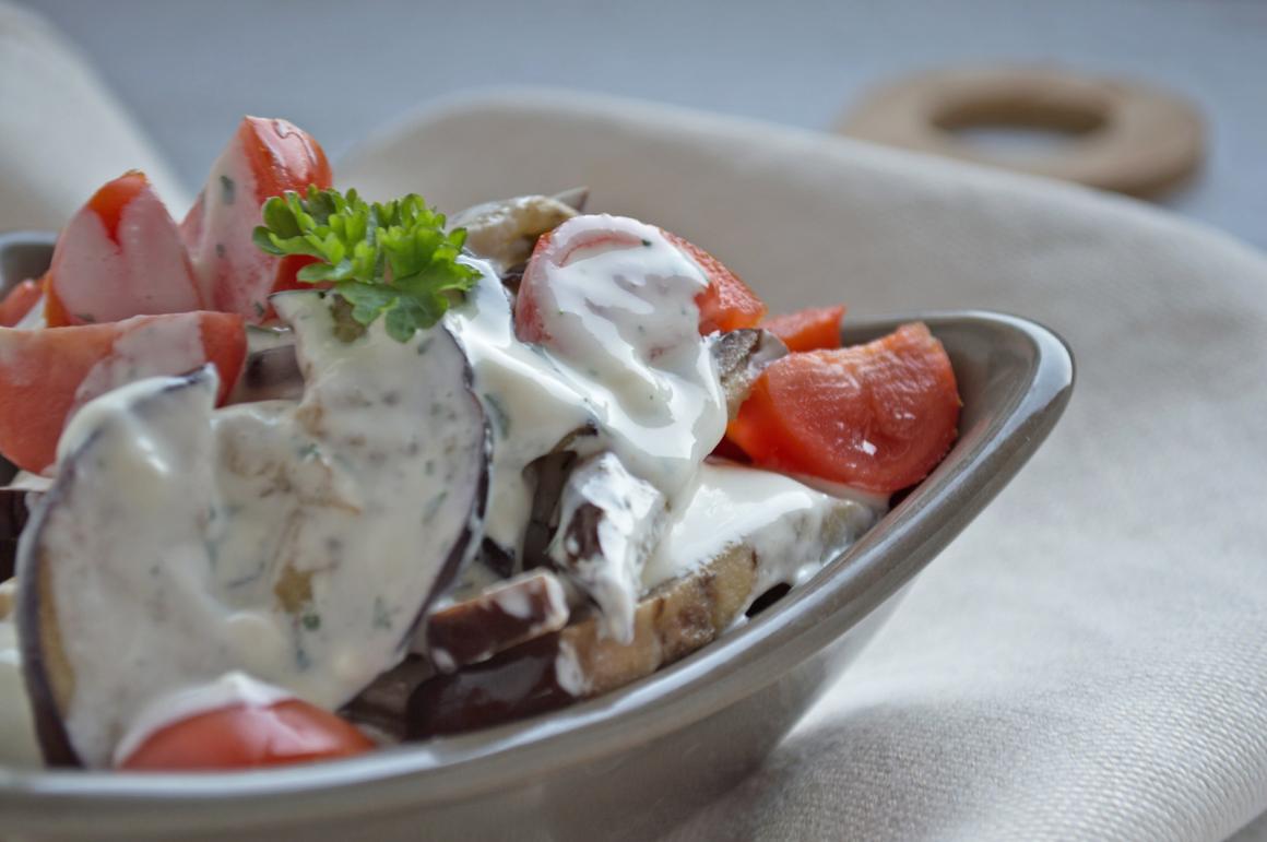 Grillierter Auberginen-Salat