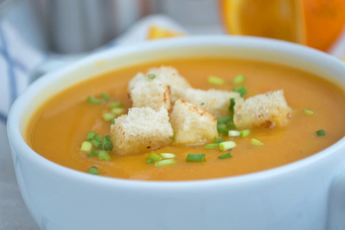 Exotische Kürbissuppe mit Orangensaft