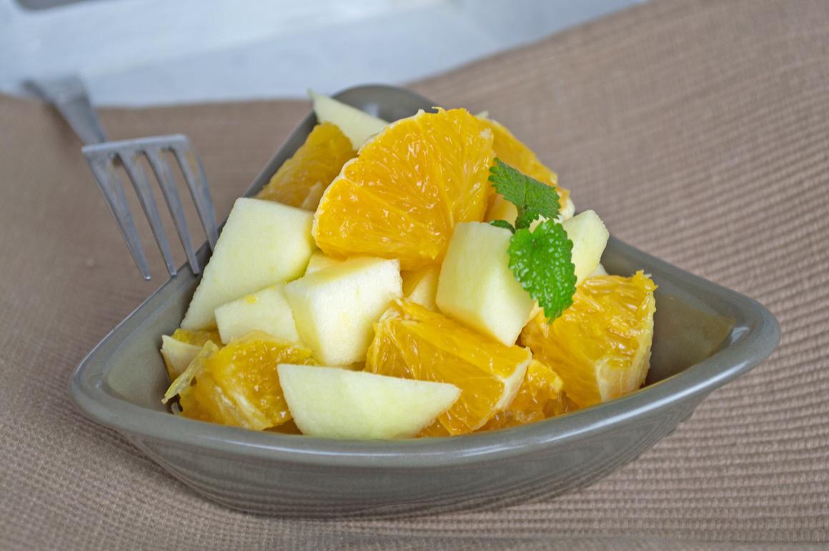 Apfel-Orangen-Fruchtsalat