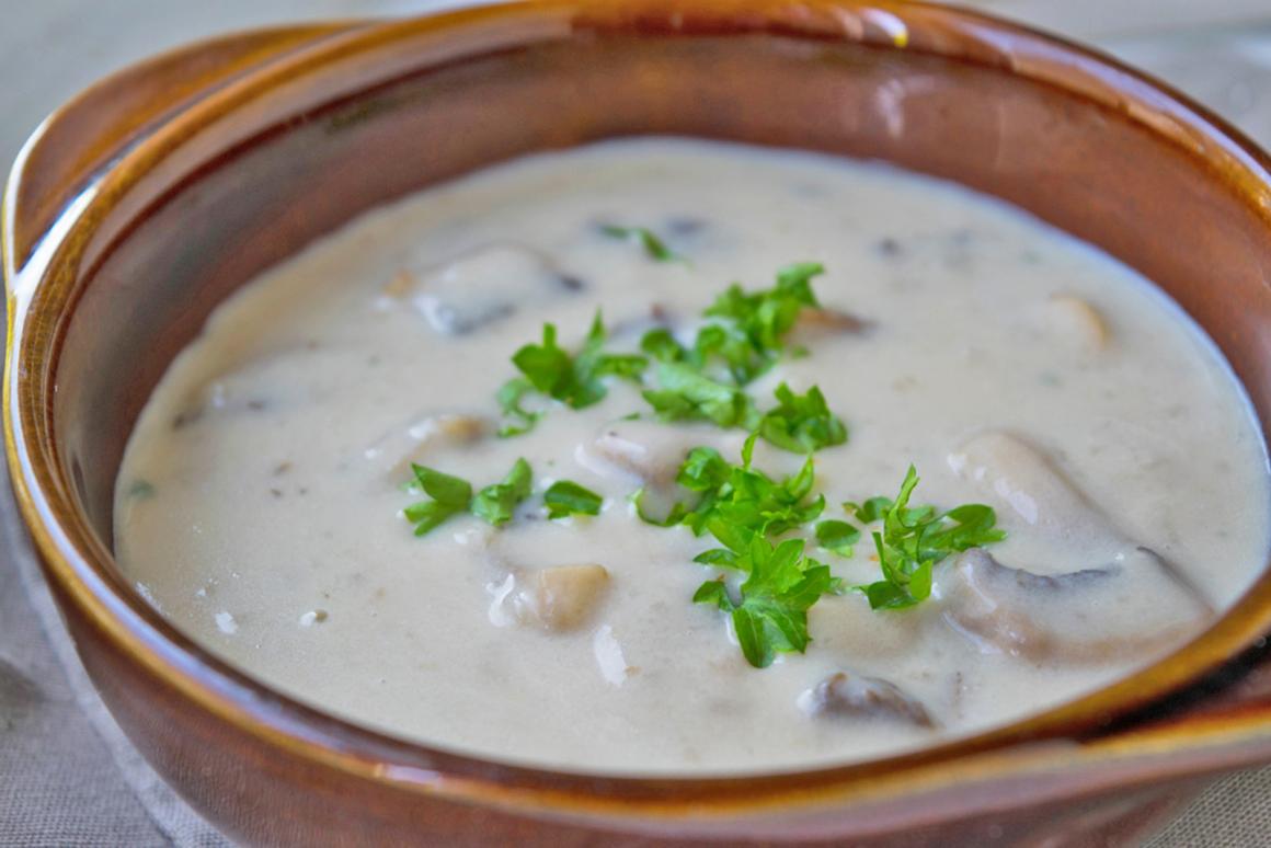 Pilzsuppe mit Rahm