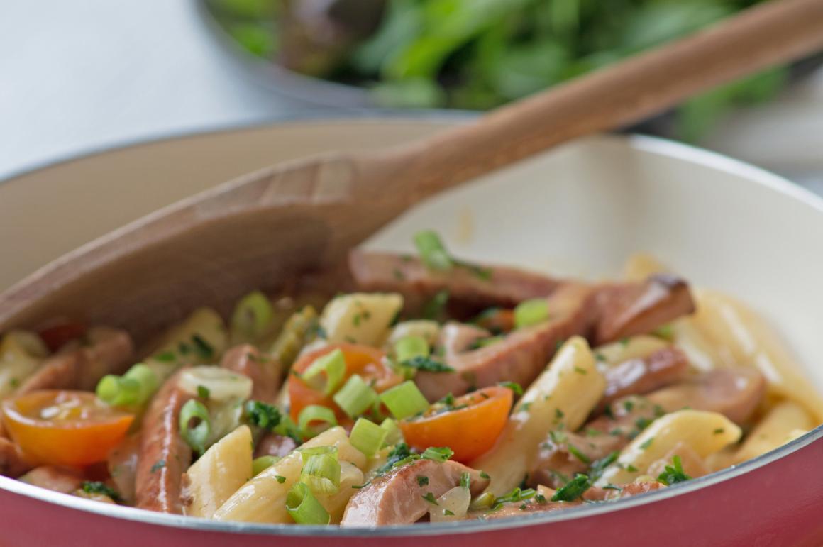 Fleischkäse-Nudelpfanne