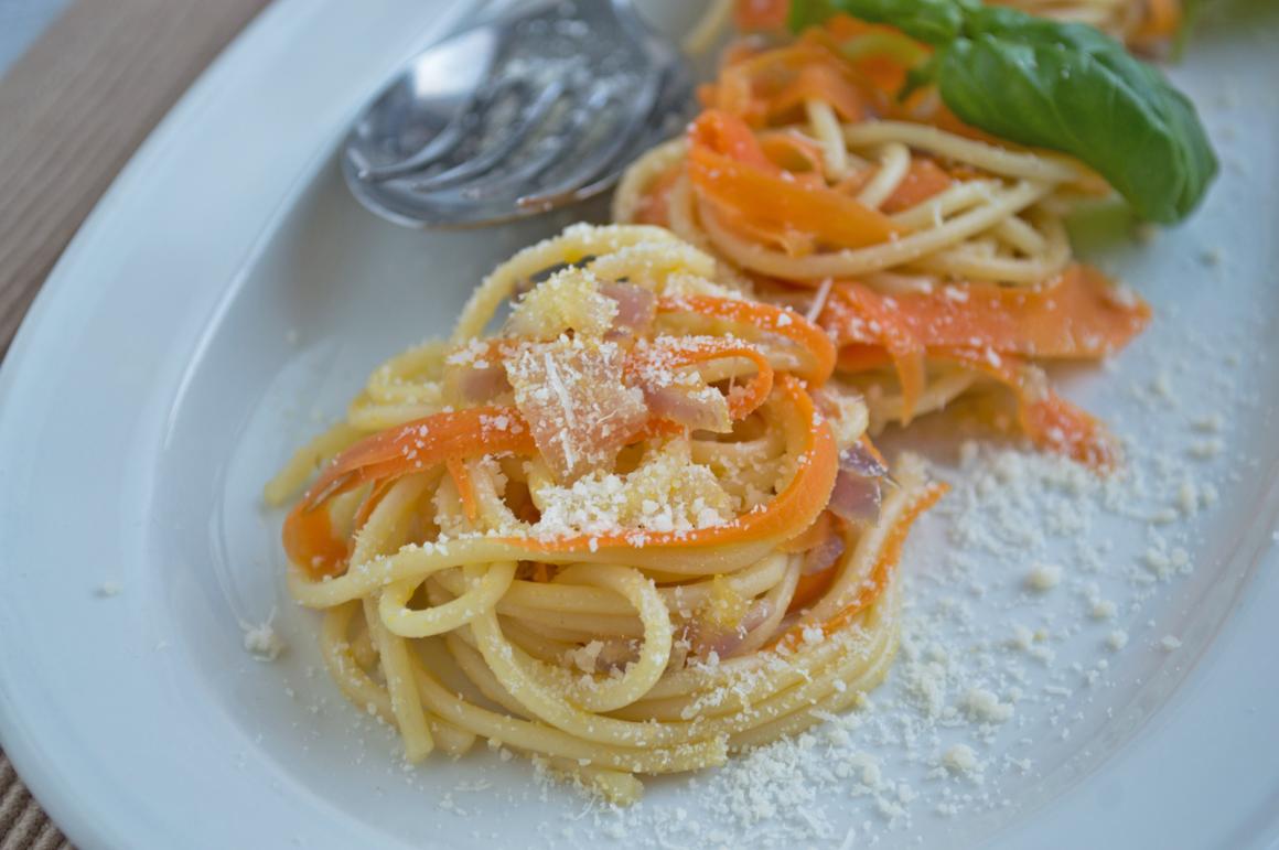 Spaghetti-Rüebli-Nester