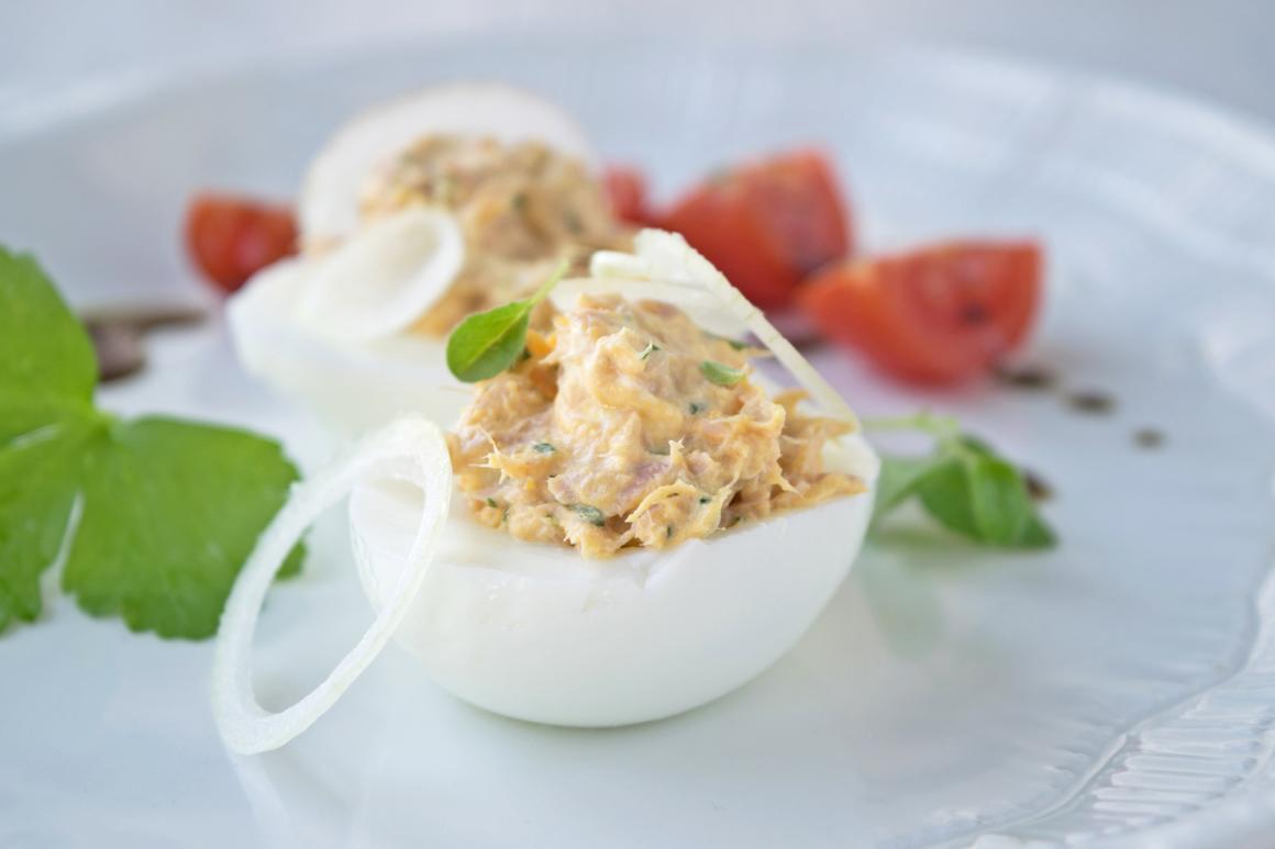 Gefüllte Eier mit Thunfischpaste