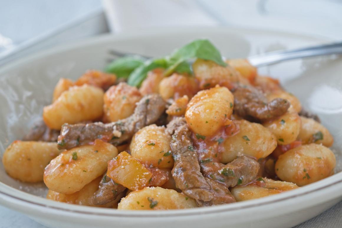 Rindfleisch mit Gnocchi