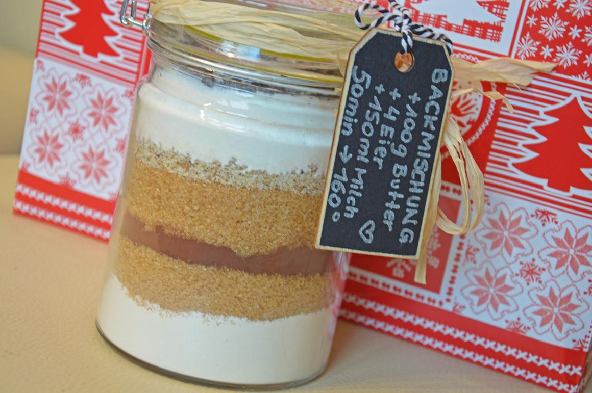 Backmischung im Glas