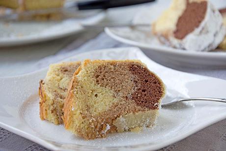 Dreifärbiger Kuchen