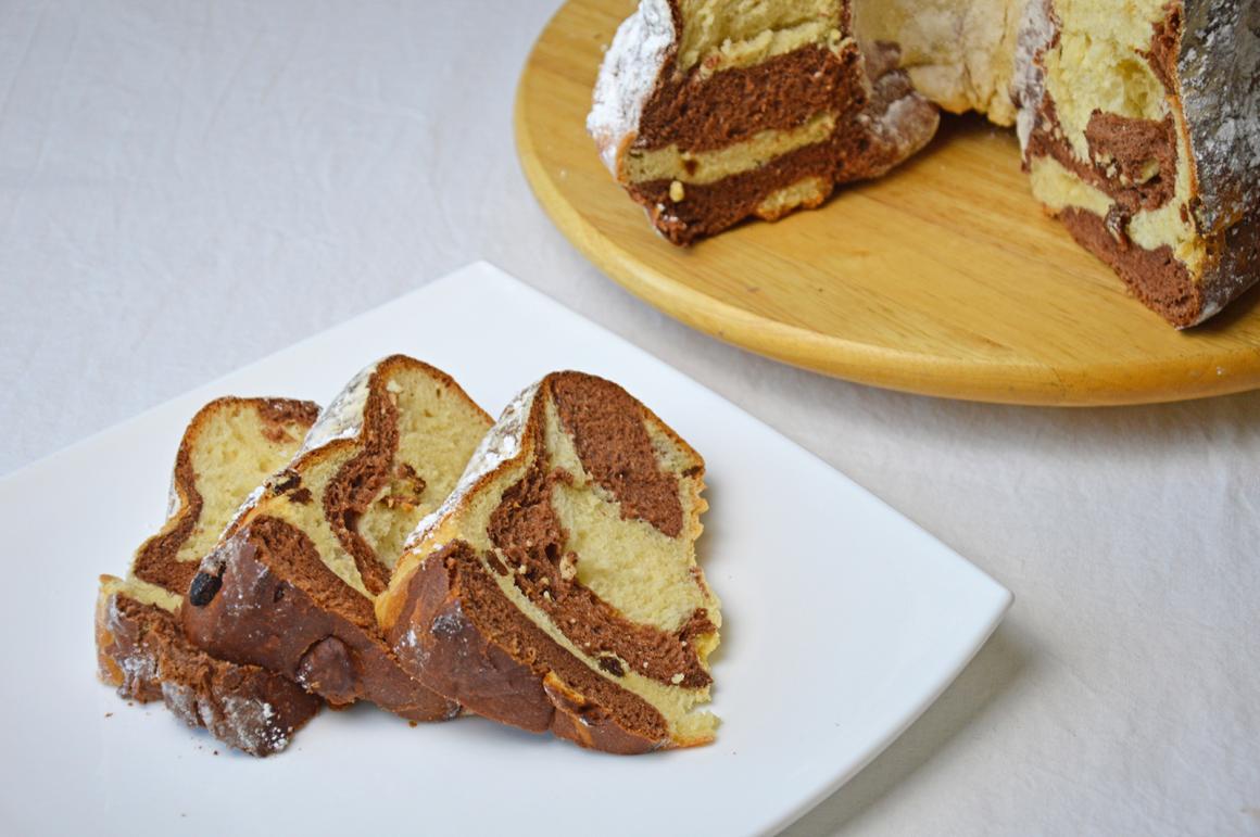 Gugelhopf mit Rosinen