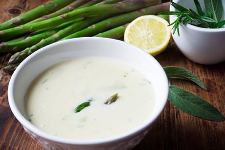 Spargelcremesuppe