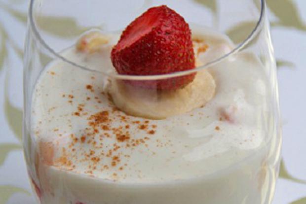 Obstsalat mit Zimtjoghurt - Rezept