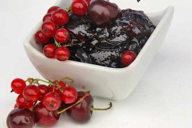 Johannisbeer-Kirsch-Gelee - Rezept