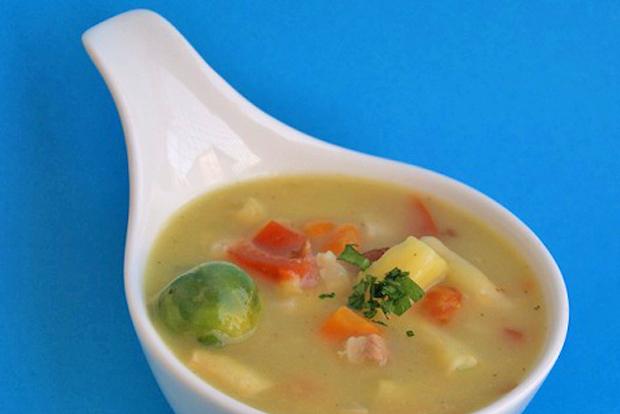 Gemüsebauernsuppe