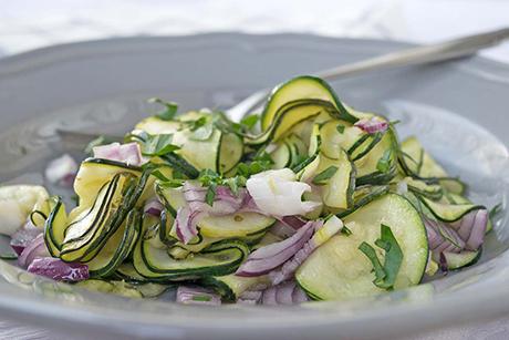 Schneller Zucchettisalat