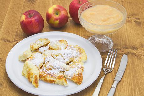Kaiserschmarrn mit Mineralwasser