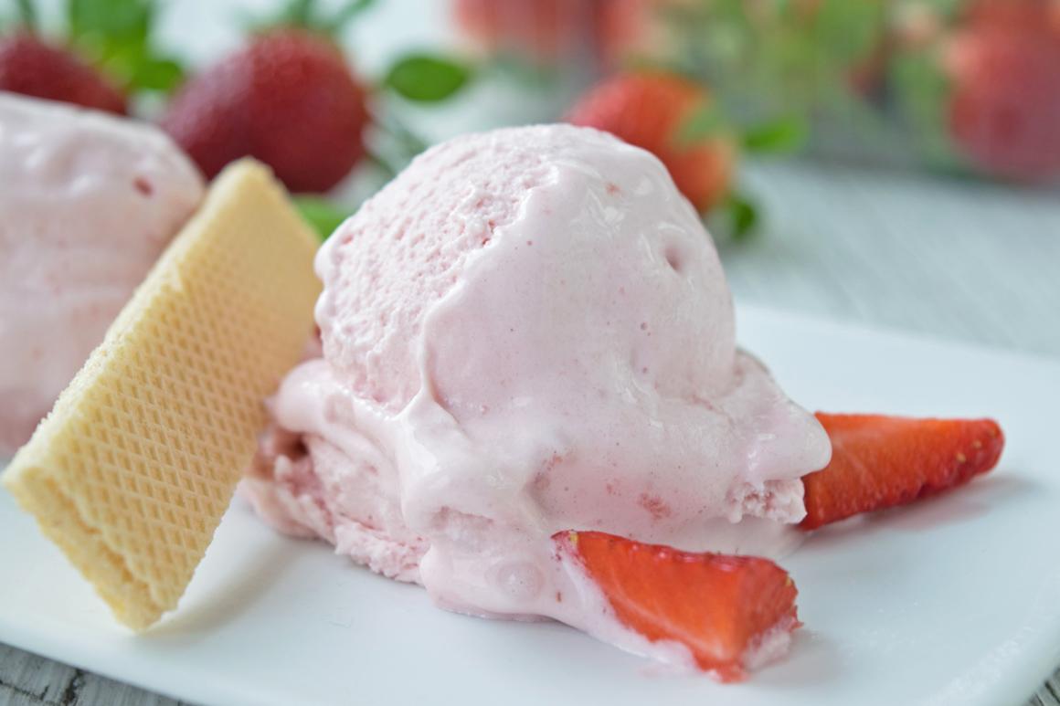 Erdbeer-Glace
