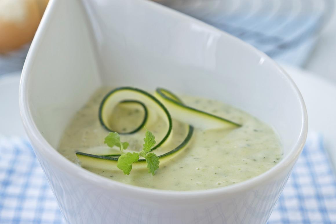 Zucchetti-Joghurt-Suppe