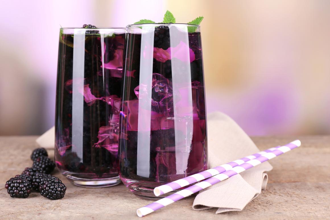 Johannisbeer-Brombeer-Bowle