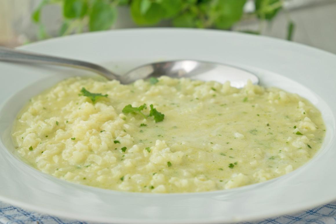 Joghurt-Minz-Suppe