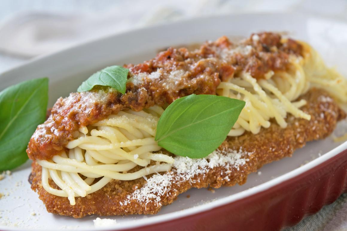 Schnitzel Bolognese