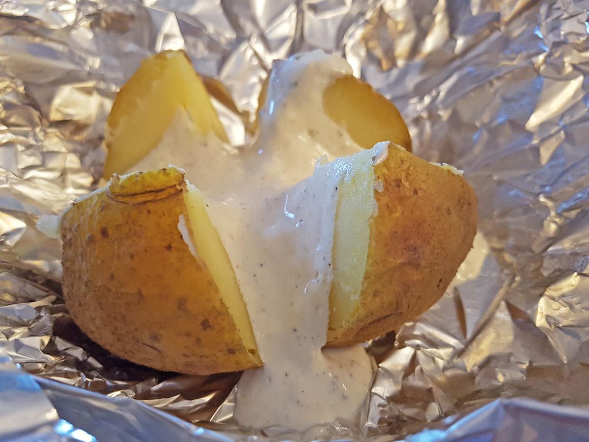 Ofenkartoffeln mit Knobli-Mayo-Sauce