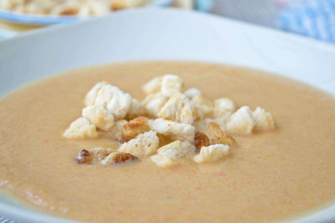 Rüeblisuppe mit Croutons