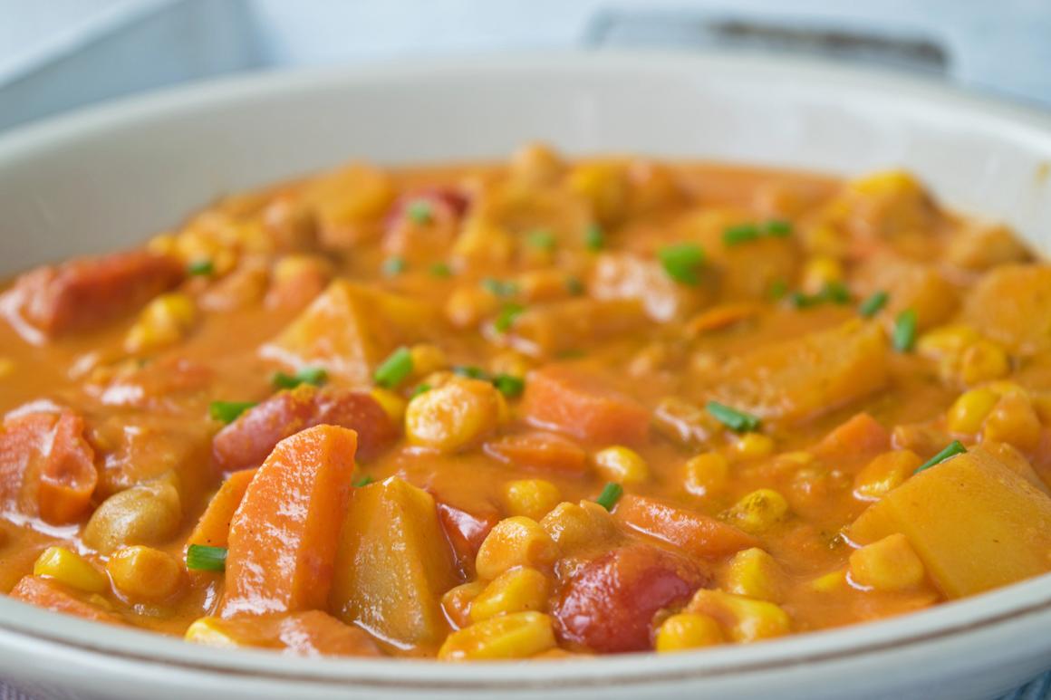 Veganes Harissa-Curry