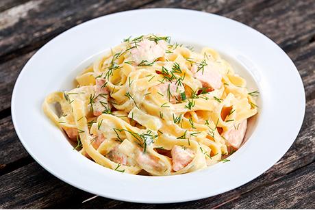 Lachstagliatelle