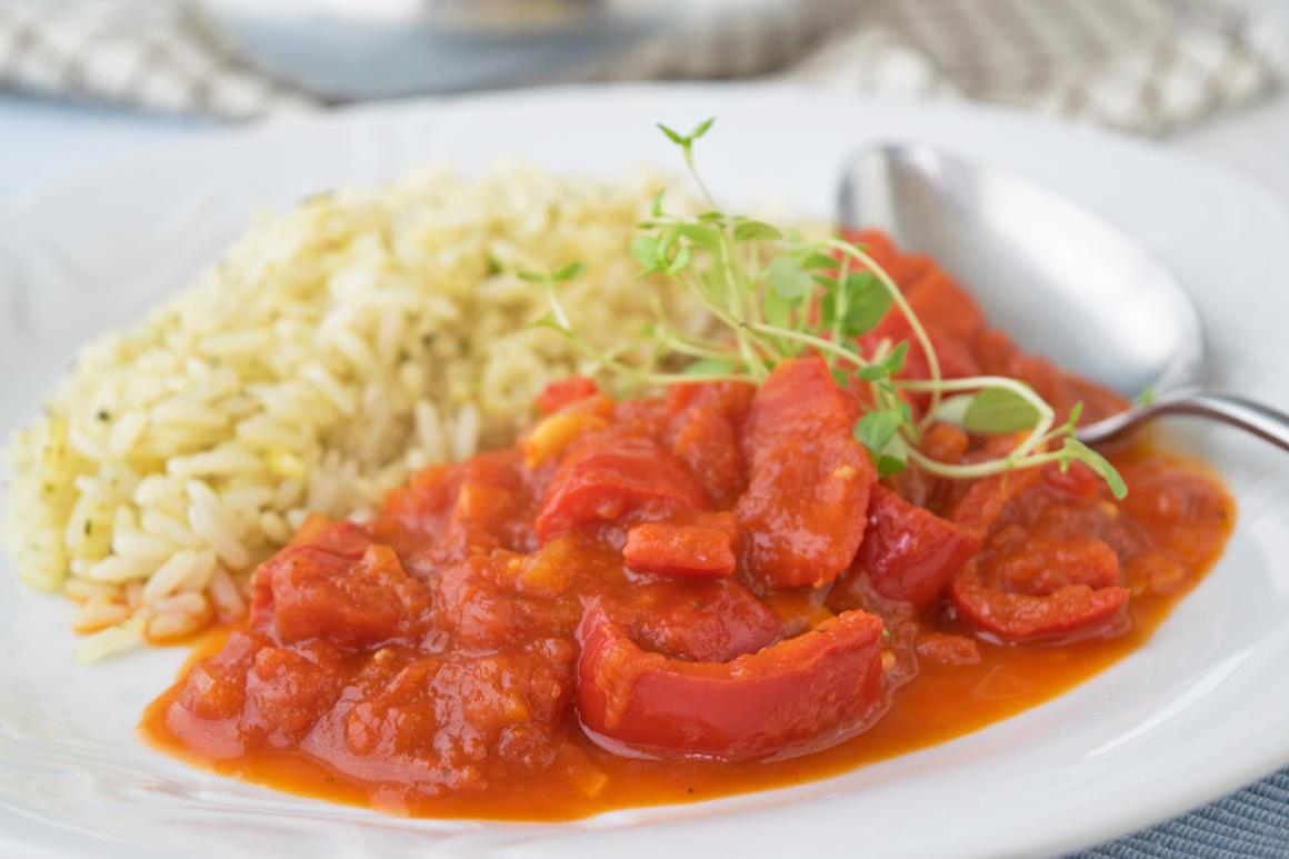 Gebratener Gewürz-Reis mit Garam Masala Gemüseletscho