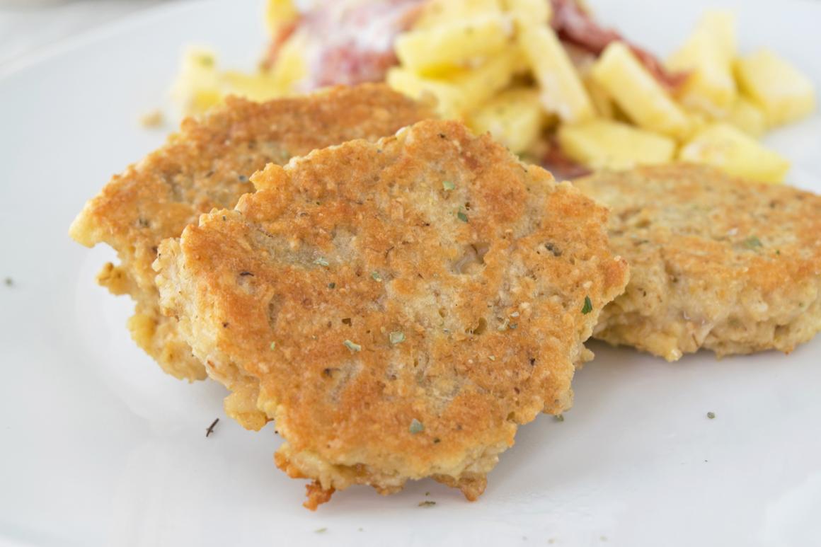 Kräutertaler mit Hafer und Mandeln
