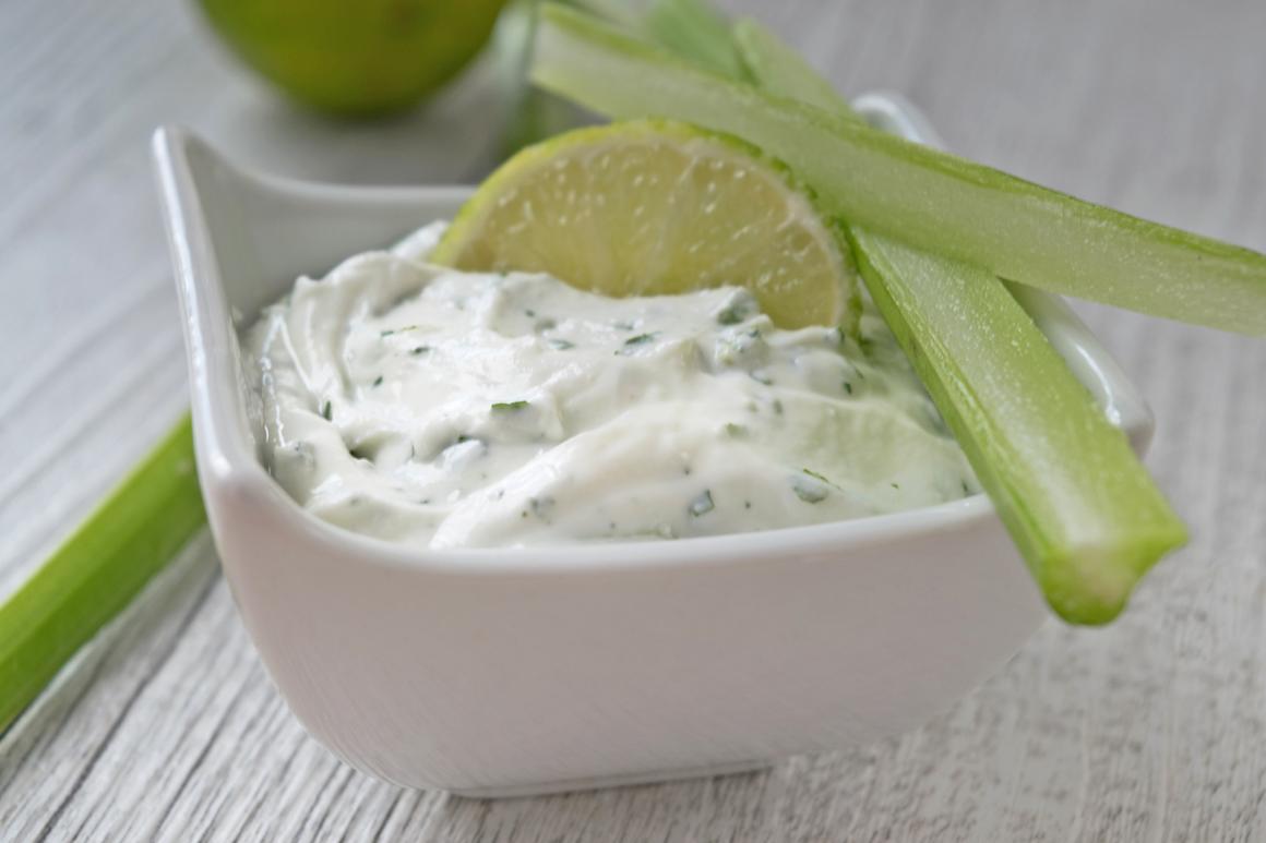 Joghurt-Limetten-Dip