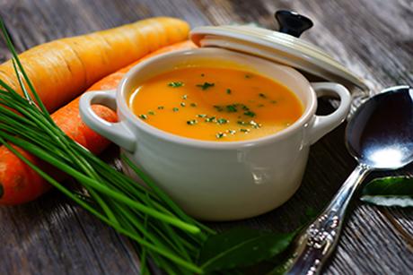Einfache Rüeblisuppe