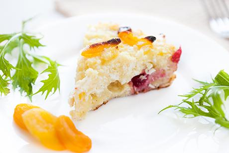 Quarkauflauf mit Obst und Sauce