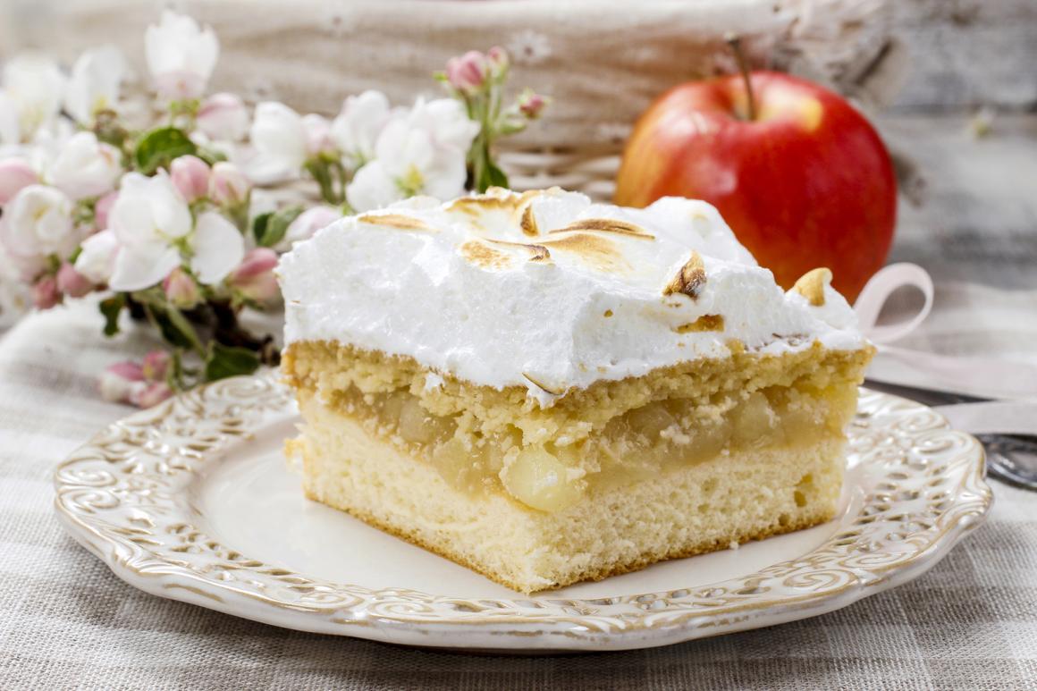 Grossmutters Apfelkuchen mit Baiserhaube