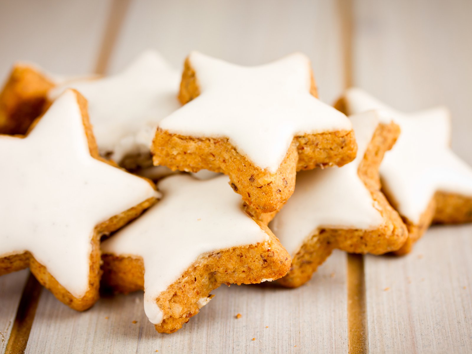 Weihnachtssterne mit Zimt
