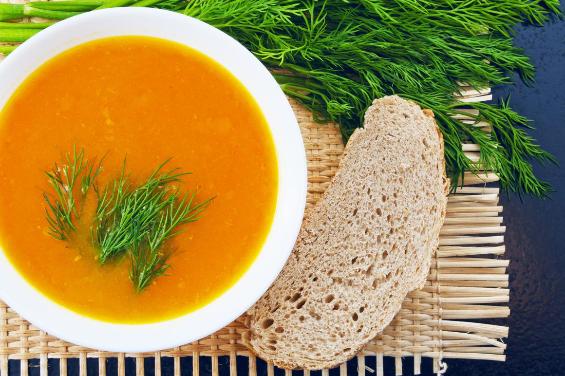 Kürbiscremesuppe mit Dill