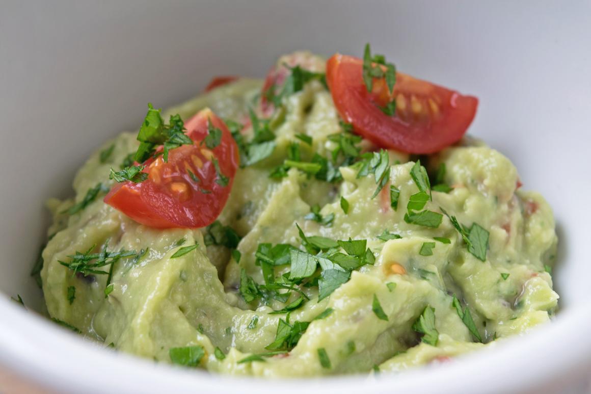 Avocado-Chili-Dip