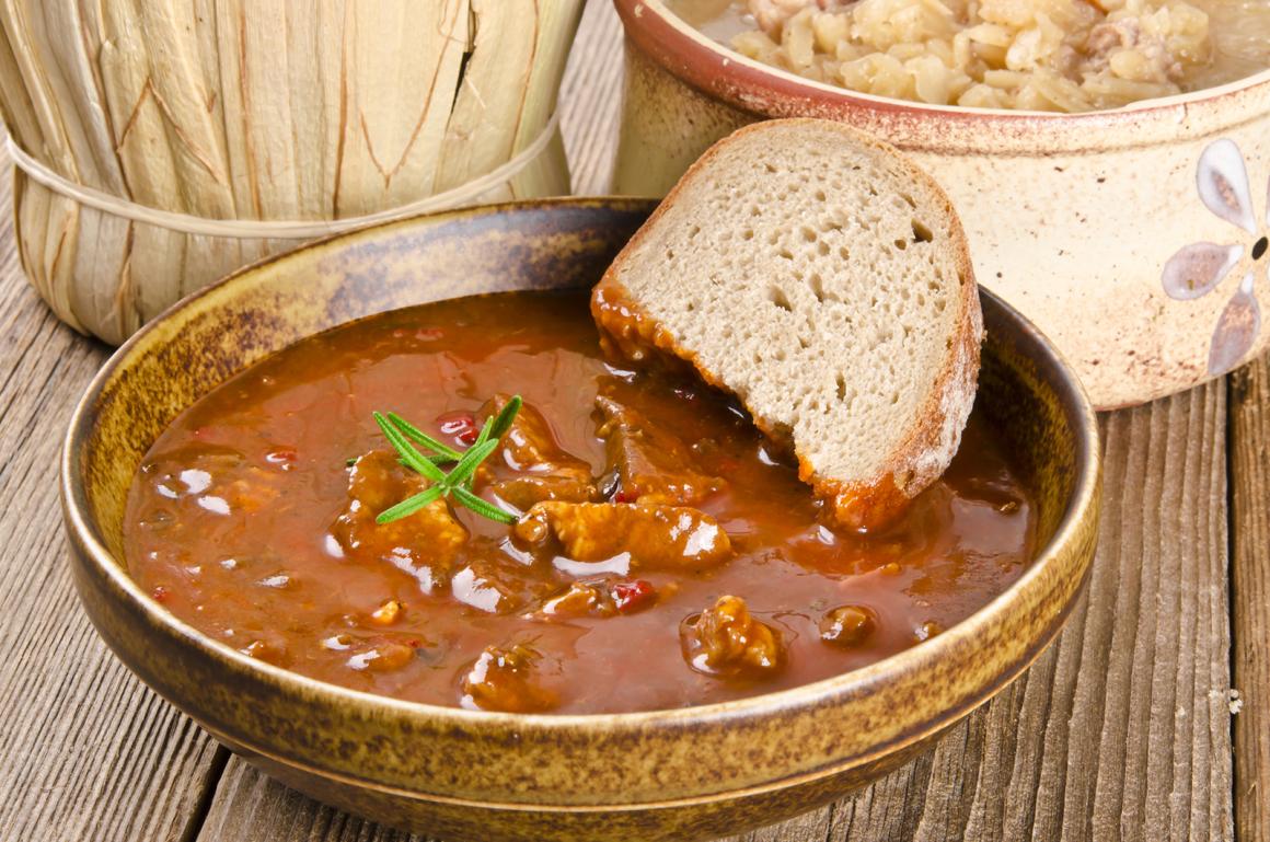 Gulasch-Suppe