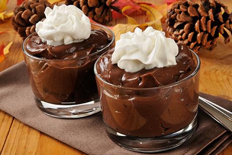 Lebkuchenpudding mit Schokosauce