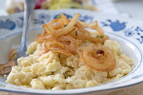 Spätzli mit Bergkäse