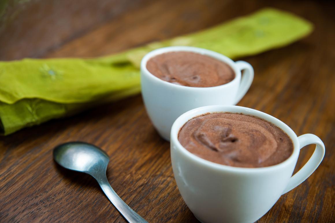 Mousse au chocolat mit Espresso