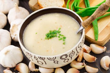 Knoblauchrahmsuppe