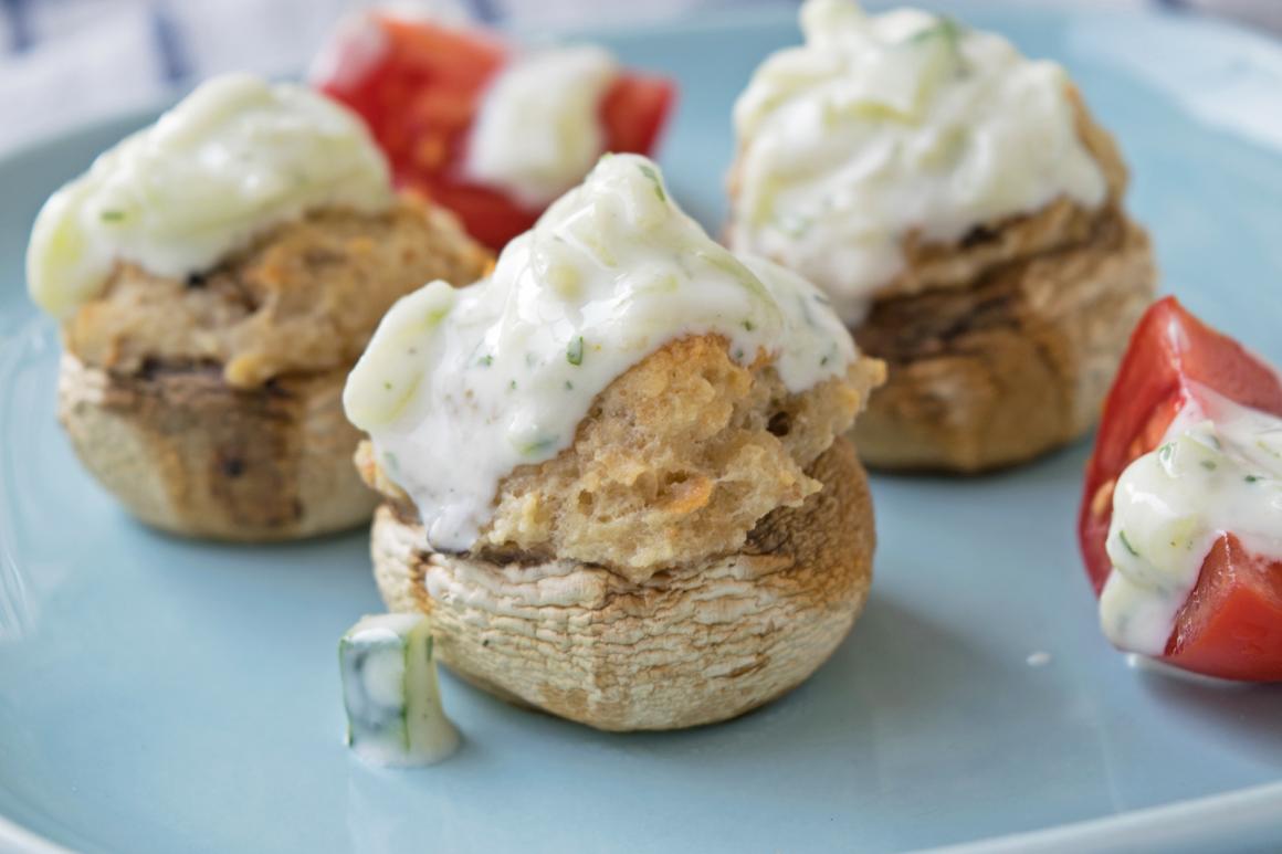 Würzig gefüllte Champignons